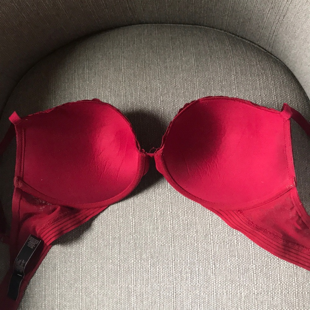 Victoria’s Secret very sexy push up 32ddd lace bra - Picture 3 of 6